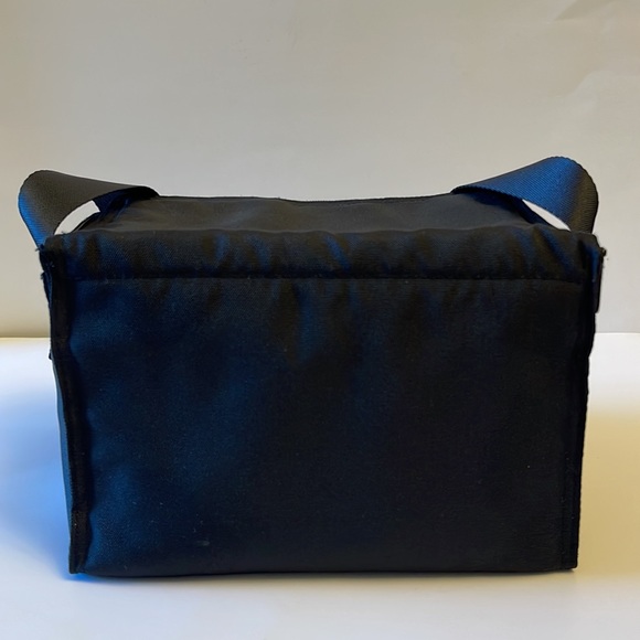 Victoria’s Secret PINK Soft Insulated Lunch Cooler - Picture 2 of 9